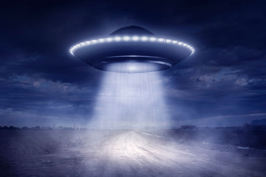 সাম্প্রতিক একটি সমীক্ষা বলছে, আমেরিকার প্রায় ১০ শতাংশ মানুষ ইউএফও আছে বলে বিশ্বাস করেন।