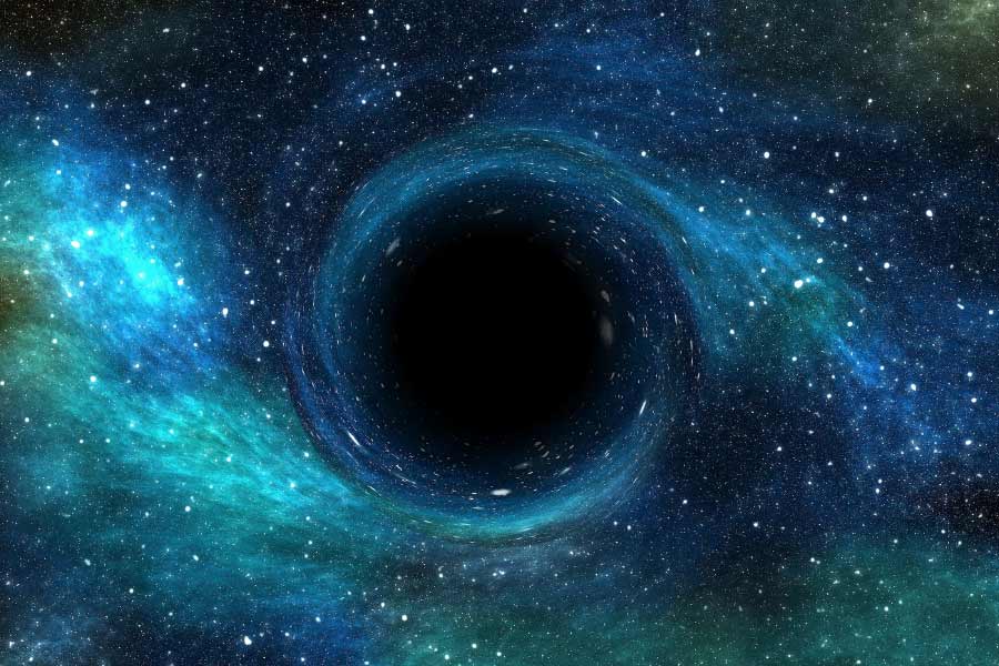 তবে আমেরিকারই এক মহাকাশচারীর একটি বিস্ময়কর দাবি ঘিরে শোরগোল পড়ে যায়।