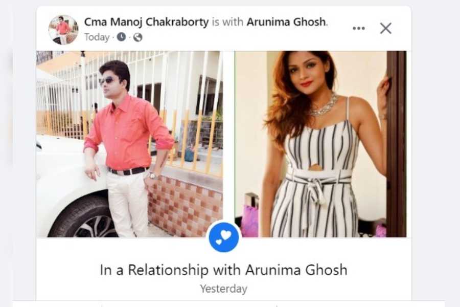 মনোজ চক্রবর্তীর ফেসবুক পোস্ট।