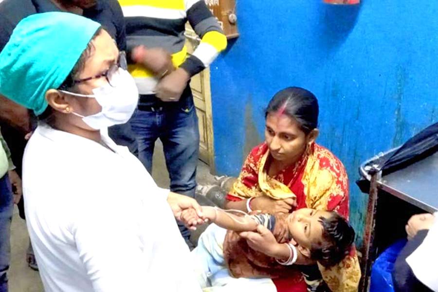 Complain against TMC workers for vandalizing a BJP Leaders house and hurting his son at Dadpur