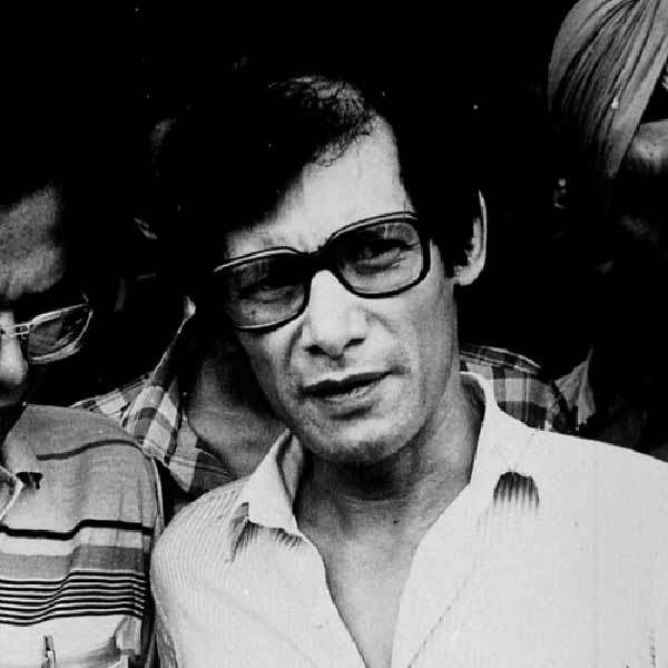তবে শুধু ‘বিকিনি কিলার’ নন। আরও একাধিক উপমা দেওয়া হয়েছে শোভরাজকে। তাঁকে ‘দ্য সারপেন্ট’ নামেও ডাকা হয়। অপরাধের পর সরীসৃপের মতো মসৃণ পথে পালানোর কায়দায় পটু ছিলেন শোভরাজ। তাই তাঁকে এই উপমা দেওয়া হয়েছিল।