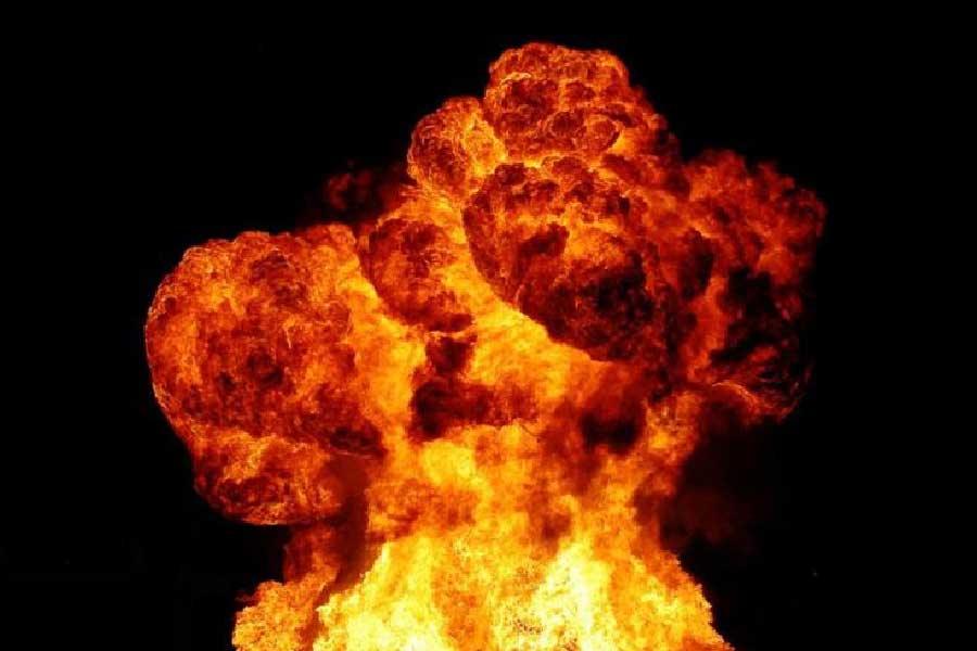 পলকে ঘুম থেকে ওঠাতে তাঁর মায়ের দম বেরিয়ে গিয়েছিল। মায়ের ডাকে ওই দিন পল ঘুম থেকে উঠেছিলেন ৭টা ১৫ মিনিটে। ফলে পল এবং তাঁর মা, কারোরই সময়ে গির্জায় পৌঁছানো হয়নি। পল যখন গির্জায় যাওয়ার জন্য তৈরি হচ্ছিলেন, ঠিক তখনই তাঁরা শুনতে পান গির্জায় বিস্ফোরের শব্দ। 