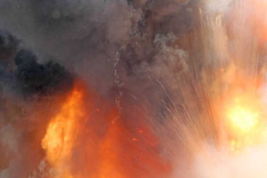 লুসিলের জন্য অপেক্ষা করায় ডরোথিও ওই দিন সময়ে গির্জায় পৌঁছতে পারেননি। ফলে দু’জনেই বিস্ফোরণের হাত থেকে বেঁচে যান। 