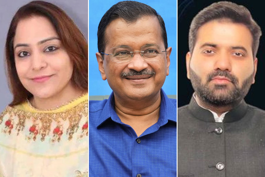 কেজরীর আশা, দিল্লিকে দূষণমুক্ত করার পথে মেয়র হিসাবে সদর্থক ভূমিকা নেবেন শেলি, আলে–সহ পুরনিগমের অন্যান্য আপ নেতা-নেত্রী।