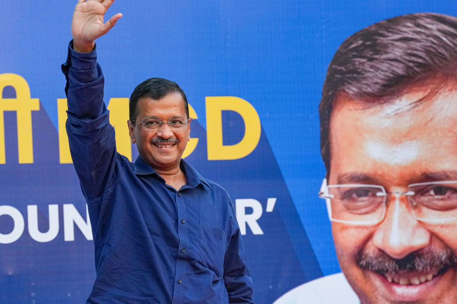  কেজরীর এই আস্থার প্রত্যুত্তরে শুক্রবার টুইট করেছেন শেলিও। তিনি লিখেছেন, ‘‘দিল্লির মেয়র হিসাবে আমাকে মনোনীত করার জন্য মুখ্যমন্ত্রী অরবিন্দ কেজরীওয়াল’জিকে ধন্যবাদ।’’ সেই সঙ্গে উপমুখ্যমন্ত্রী মণীশ সিসৌদিয়াকেও ধন্যবাদ জানিয়েছেন তিনি।