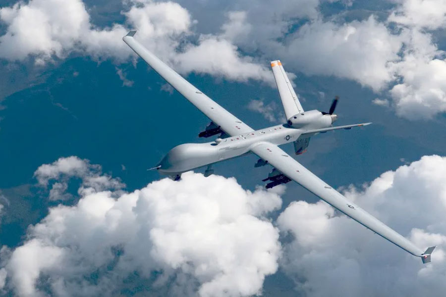 অবশ্য এমকিউ সিরিজ়ের ড্রোন ব্যবহারের পূর্ব অভিজ্ঞতা রয়েছে ভারতীয় নৌসেনার। ২০১৭ সালে আমেরিকা থেকে দু’বছরের লিজ়ে দু’টি এমকিউ-৯বি ড্রোন নিয়েছিল নৌসেনা।