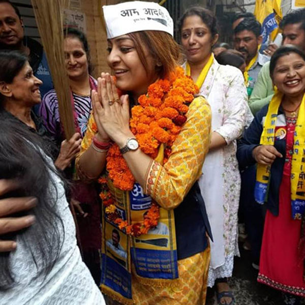 যদিও দিল্লি পুরনিগম আইন অনুযায়ী, মেয়র হিসাবে শেলি নির্বাচিত হলে গোড়ায় তাঁর মেয়াদ হবে ৩ মাসের। এর পর আবার ওই পদে নির্বাচন হবে ২০২৩ সালে এপ্রিলে।