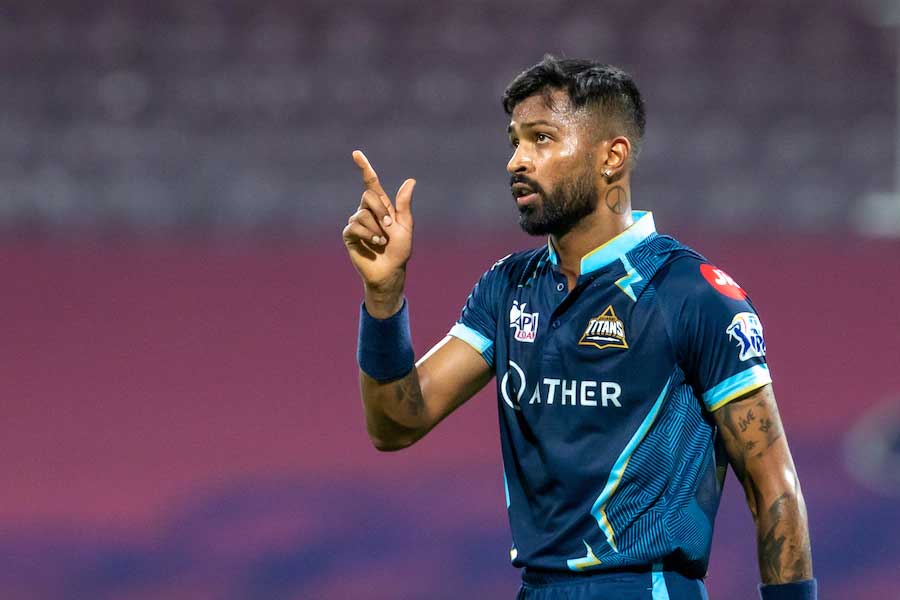 গুজরাত টাইটানস দলে সবচেয়ে বেশি দাম পাচ্ছেন হার্দিক পাণ্ড্য। তাঁকে দেওয়া হচ্ছে ১৫ কোটি টাকা।