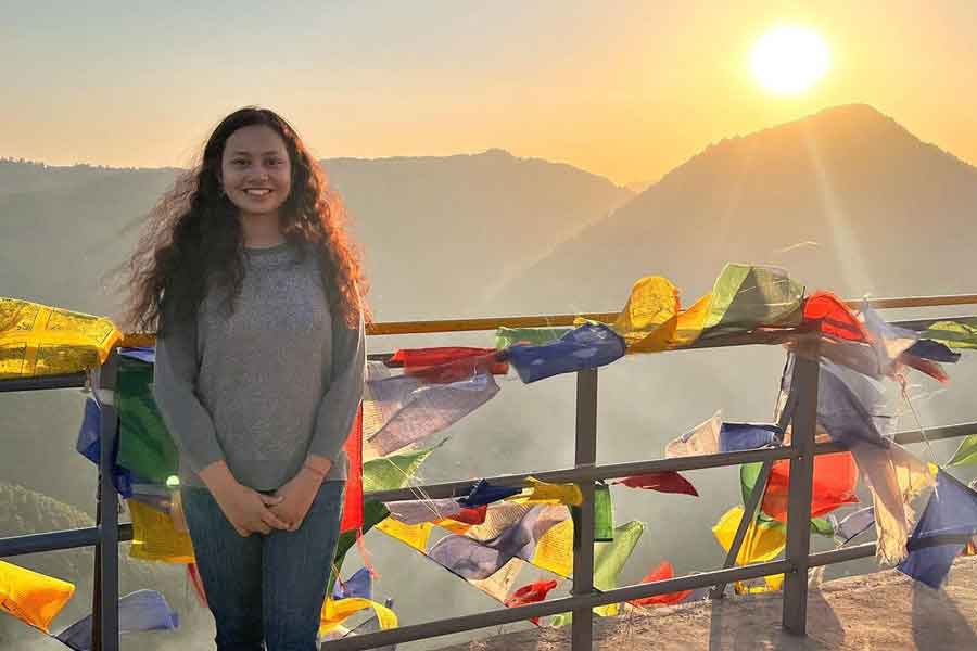 টিনার পথ অনুসরণ করে আজ তিনি এক জন আইএএস অফিসার। ২০২০ সালে ইউপিএসসি পরীক্ষায় বসেছিলেন রিয়া। প্রথম প্রচেষ্টাতেই তিনি পরীক্ষায় পাশ করেছেন।