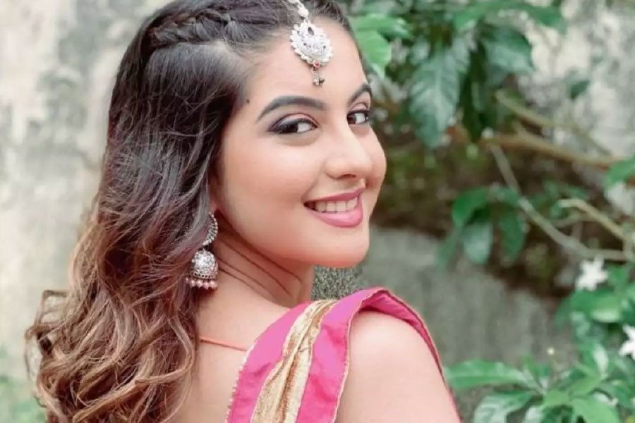 শনিবার বিকেলে তুনিশার মৃত্যুর খবর পাওয়া মাত্র স্তব্ধ টেলিভিশন দুনিয়া। হিন্দি ছোট পর্দায় দাপিয়ে কাজ করছিলেন তিনি। ছিলেন সকলের চোখের মণি।