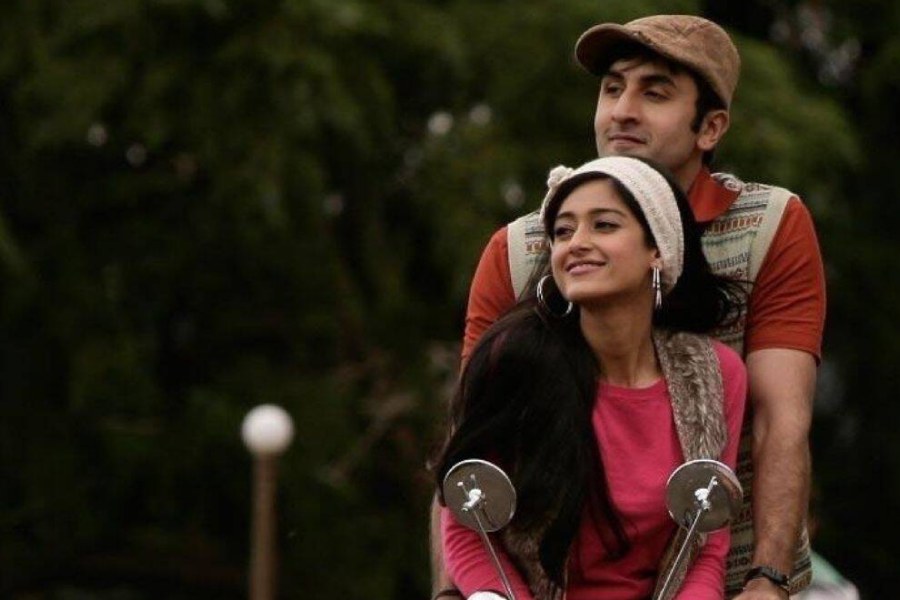 তাই ‘বরফি’ ছবিতে রণবীরের বিপরীতে ‘শ্রুতি ঘোষ’ চরিত্রের জন্য ক্যাটরিনাকে পছন্দ করেছিলেন পরিচালক-প্রযোজক। কিন্তু ক্যাটরিনা তাঁদের প্রস্তাব ফিরিয়ে দিয়েছিলেন। কী কারণে এই ছবিতে অভিনয় করতে অভিনেত্রী রাজি হননি, তা অবশ্য জানা যায়নি। ক্যাটরিনার বদলে ইলিয়ানা এই চরিত্রে অভিনয় করেন।