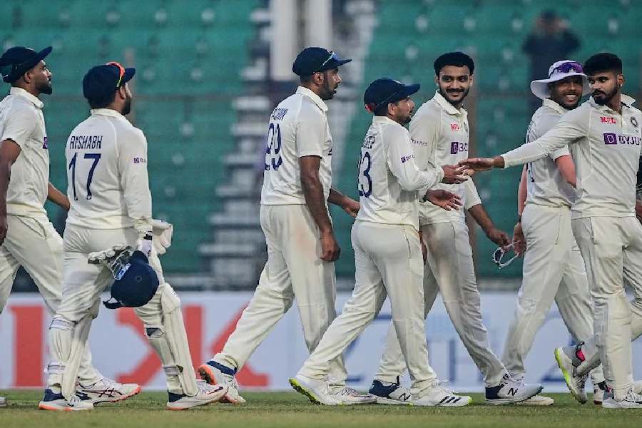 ২০১৯ এর পর ভারত এবং বাংলাদেশের মধ্যে ৫ দিনের ম্যাচ হল আবার ২০২২-এ। ২ ম্যাচের সিরিজ এ ক্ষেত্রেও পকেটে পুরে নিয়েছে লোকেশ রাহুলের দল। 