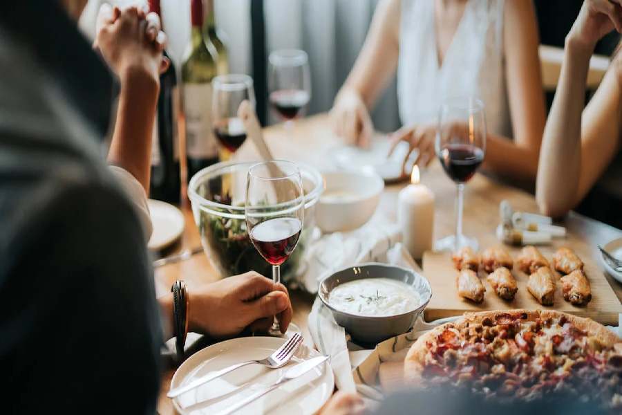 তাই শত অনিয়মের মাঝেও কয়েকটি নিয়ম না মানলেই নয়।