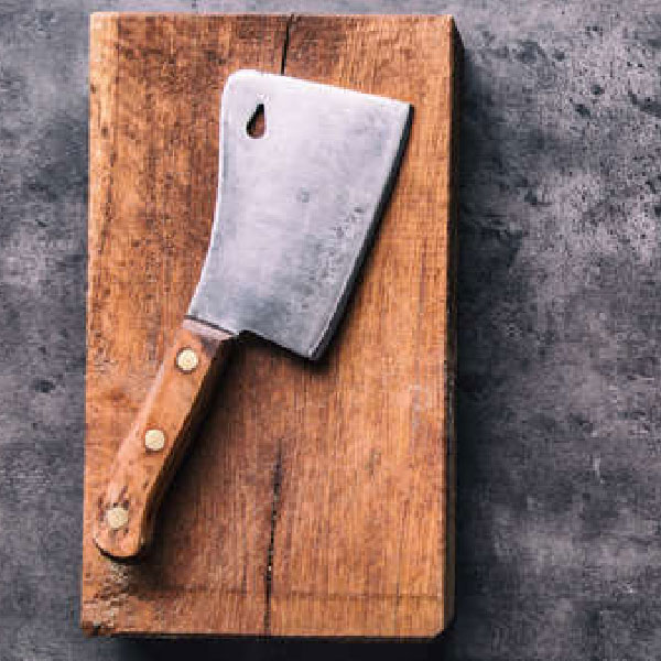 মাংস কাটার কাজ ক্যাথরিন এতটাই পছন্দ করতেন যে, তিনি নাকি নিজের বিছানার কাছে সব সময় কসাইয়ের ছুরির একটি সেট ঝুলিয়ে রাখতেন।