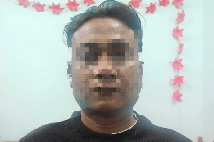 গ্রেফতার হওয়া যুবক সাবির মণ্ডল।