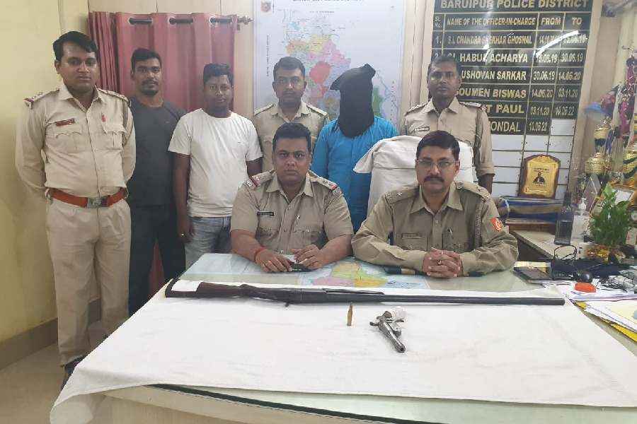 Firearms recovered again in South 24 Parganas amid speculation over Panchayat Polls dgtld