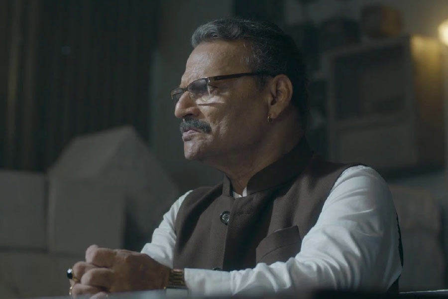 মুম্বইয়ে আসার ১০ বছর পর জনপ্রিয় তারকাদের সঙ্গে একের পর এক হিট ছবিতে অভিনয় করেছেন লিলিপুট। পর্দায় বেশির ভাগ সময় অভিনেতাকে কৌতুক চরিত্রেই দেখা যেত। ঋষি কপূর, রাজেশ খন্না, ধর্মেন্দ্র, কমল হাসনের মতো তারকাদের সঙ্গে তাঁকে এক সময় চুটিয়ে অভিনয় করতে দে‌খা গেলেও এখন তাঁকে ভুলে গিয়েছে বলিউড। ধার করে দিন কাটাচ্ছেন লিলিপুট।