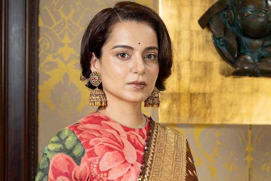 Actress Kangana Ranaut lashes out at girls for wearing short dresses at religious places