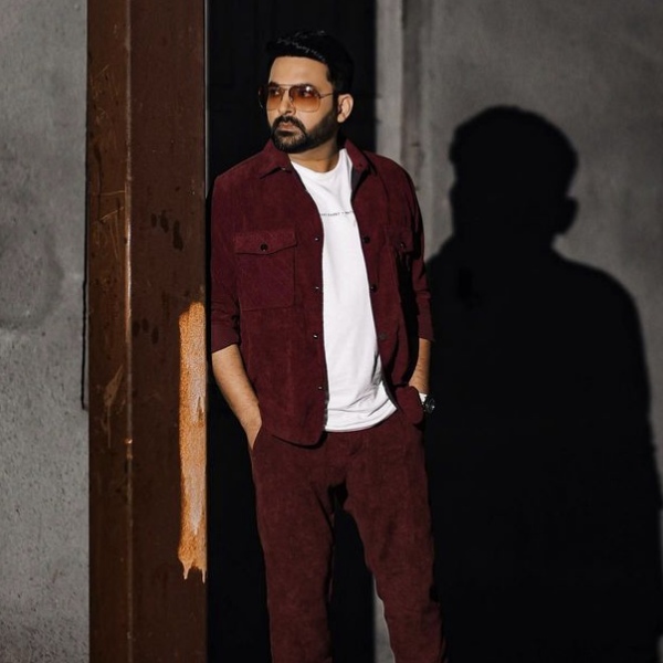 বর্তমানে কপিল তাঁর মা, স্ত্রী এবং মেয়েকে নিয়ে মুম্বইয়ের পশ্চিম অন্ধেরি এলাকায় একটি বিলাসবহুল ফ্ল্যাটে থাকেন। ১৫ কোটি টাকা দিয়ে এখানে ফ্ল্যাট কিনেছেন তিনি।