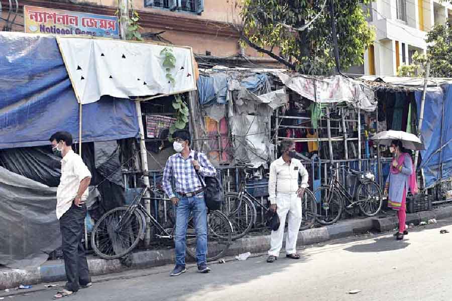 ১৯৮৬ সালের ১৫ ডিসেম্বর শহর কলকাতা ছিল এ রকমই উষ্ণ। সর্বনিম্ন তাপমাত্রা ছিল ২০ ডিগ্রি সেলসিয়াসের বেশি। সে দিন সব থেকে কম তাপমাত্রা ছিল ২০.৪ ডিগ্রি সেলসিয়াস। সর্বোচ্চ তাপমাত্রা ছিল ২৮.৩ ডিগ্রি সেলসিয়াস।