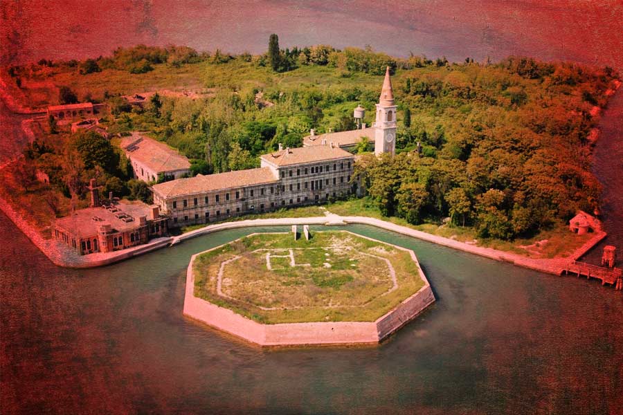 এমনকি যাঁদের সুস্থ হওয়ার সম্ভাবনা প্রায় থাকত না, তাঁদেরও পভেলিয়া দ্বীপে পাঠিয়ে দেওয়া হত। তাঁরা ধরেই নিতেন যে, তাঁদের মৃত্যু আসন্ন। 