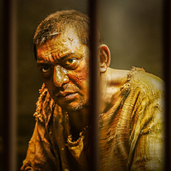  ‘কারাগার’ সিরিজে চঞ্চল চৌধুরীর অভিনয় দর্শকদের চমকে দিয়েছে!