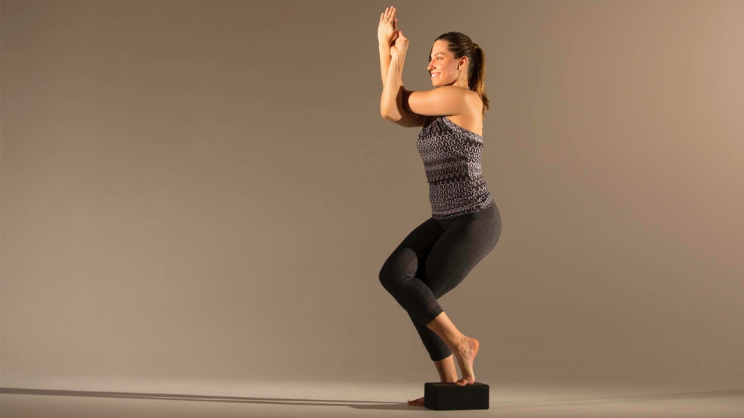 গড়ুরাসন।