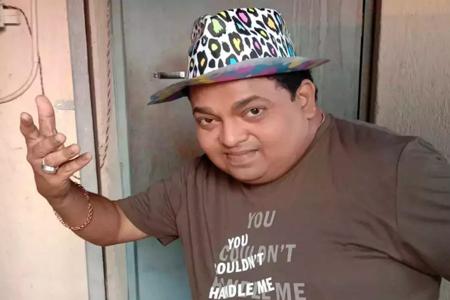 ‘আজ তক’-কে দেওয়া এক সাক্ষাৎকারে ঈশ্বর তাঁর শারীরিক এবং আর্থিক পরিস্থিতির বিষয়ে জানিয়েছেন। এমনকি, টেলি ইন্ডাস্ট্রির প্রতি ক্ষোভপ্রকাশ করেছেন তিনি। ঈশ্বরের মন্তব্য, ‘‘এখন আমার কাছে ডায়াপার কেনারও টাকা নেই। তার বদলে পুরনো কাগজ ব্যবহার করে কাজ চালাতে হয়।’’