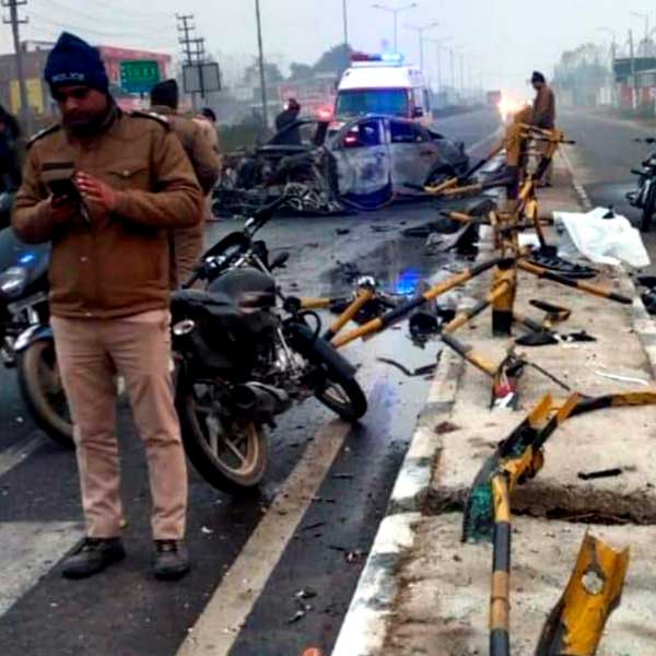  প্রথমে তাঁকে উদ্ধার করে রুরকির একটি হাসপাতালে নিয়ে যাওয়া হয়। পরে সেখান থেকে তাঁকে দেহরাদূনের ম্যাক্স হাসপাতালে ভর্তি করানো হয়েছে। যা দুর্ঘটনাস্থল মহম্মদপুর জাট থেকে আধ ঘণ্টার দূরত্ব। 