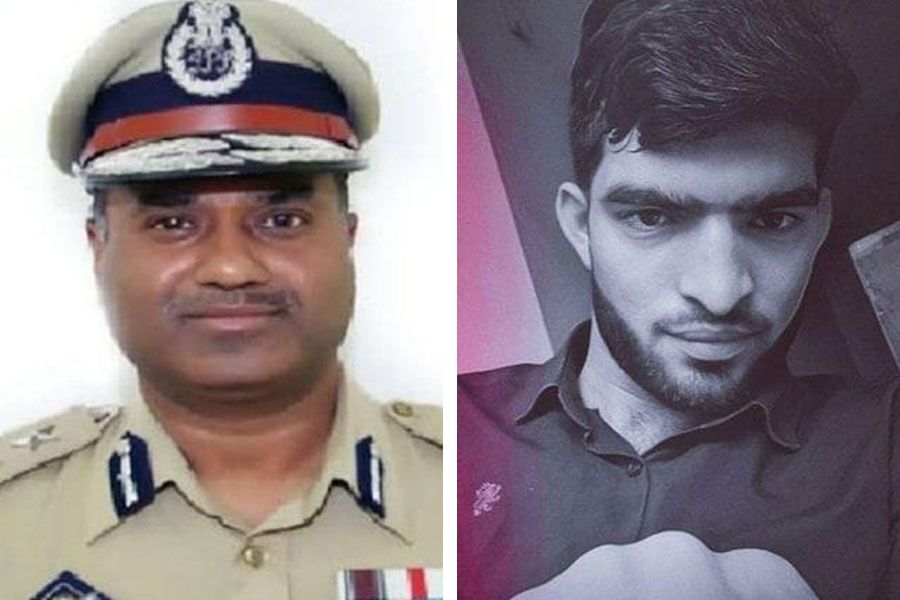 ৪ অক্টোবর: জম্মু ও কাশ্মীরের কারারক্ষী বাহিনীর ডিজি হেমন্তকুমার লোহিয়াকে গলা কেটে খুন। পুলিশের জালে হেমন্তের পরিচারক ইয়াসির আহমেদ। অভিযুক্ত যুবকের সঙ্গে জঙ্গিদের যোগাযোগের দাবি।