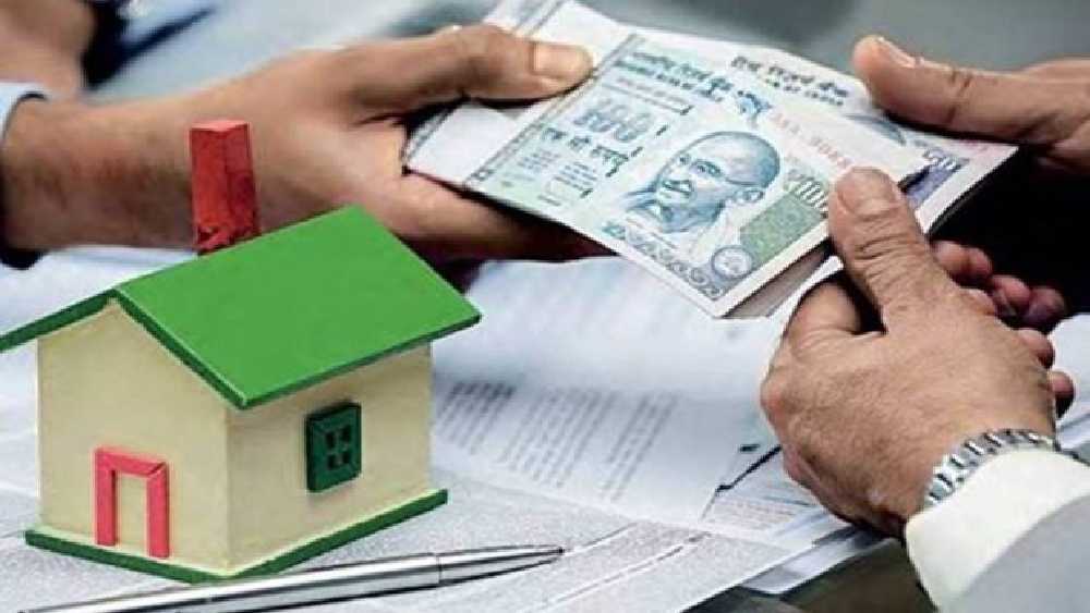  তবে গৃহ ঋণের এতগুলি সুবিধা থাকলে এই ঋণ অনেক ক্ষেত্রেই বোঝা হয়ে দাঁড়ায়। এর মূল কারণ হল এটি দীর্ঘমেয়াদি। ঋণ নেওয়ার পরে ধীরে ধীরে মানসিক ক্লান্তির শিকার হতে পারেন ঋণগ্রহীতা। তবে গৃহ ঋণের এতগুলি সুবিধা থাকলে এই ঋণ অনেক ক্ষেত্রেই বোঝা হয়ে দাঁড়ায়। এর মূল কারণ হল এটি দীর্ঘমেয়াদি। ঋণ নেওয়ার পরে ধীরে ধীরে মানসিক ক্লান্তির শিকার হতে পারেন ঋণগ্রহীতা।