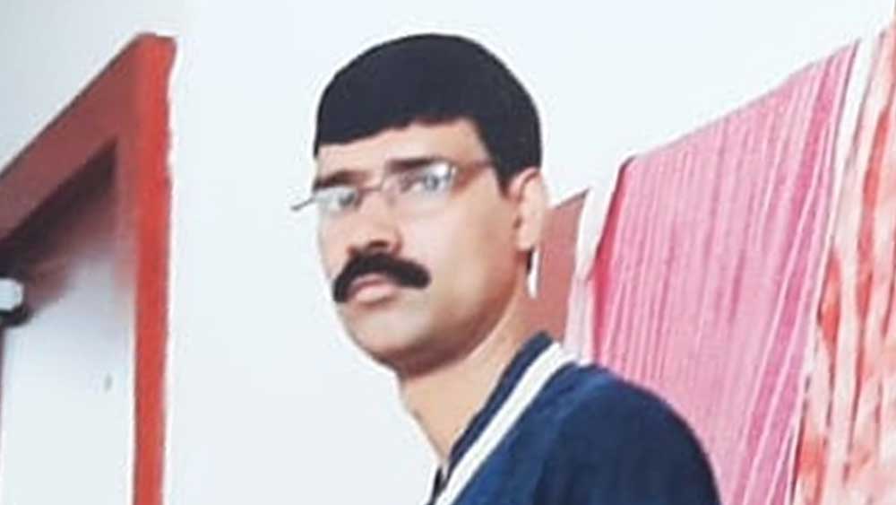 বিয়ের দিন থানায় পাত্রী, সাড়ে ৬ লক্ষ টাকা হাতিয়ে নিখোঁজ ‘অধ্যাপক’ বর