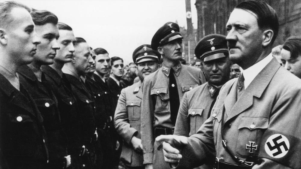 নাৎসি-নির্যাতনের শিকার ইহুদিদের উত্তরাধিকারীদের লুঠের সামগ্রীর কত অংশ পাওয়া উচিত? আদৌ কি তা আসল মালিকের হাতে পৌঁছেছে? এ নিয়েও কম বিতর্ক হয়নি। ১৯৯৭-’৯৮ সালে অন্তত ১৫টি দেশ নাৎসি-লুঠের অংশ থেকে নিজেদের দাবি ছেড়ে দেয়। যা ছিল প্রায় সাড়ে পাঁচ মেট্রিক টন সোনা!