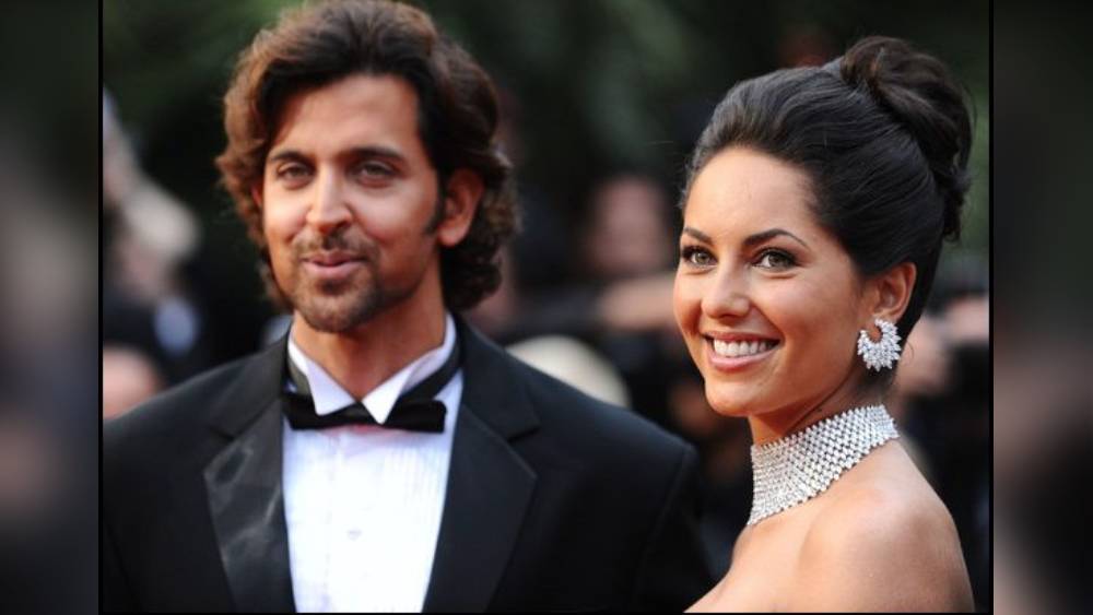 বন্ধুকে কোটি টাকার উপহার! শুনেই নাকি রেগে গিয়েছিলেন সুজান। তার আগে বারবারা-হৃতিক আলোচনায় সুজানের ধৈর্য্য বিপদসীমায় পৌঁছেছিল। উপহারের খবরে সহ্যের বাঁধ ভাঙে। 