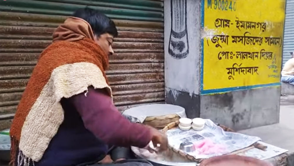 Mushidabad Winter morning food 'Dhuki' dgtld