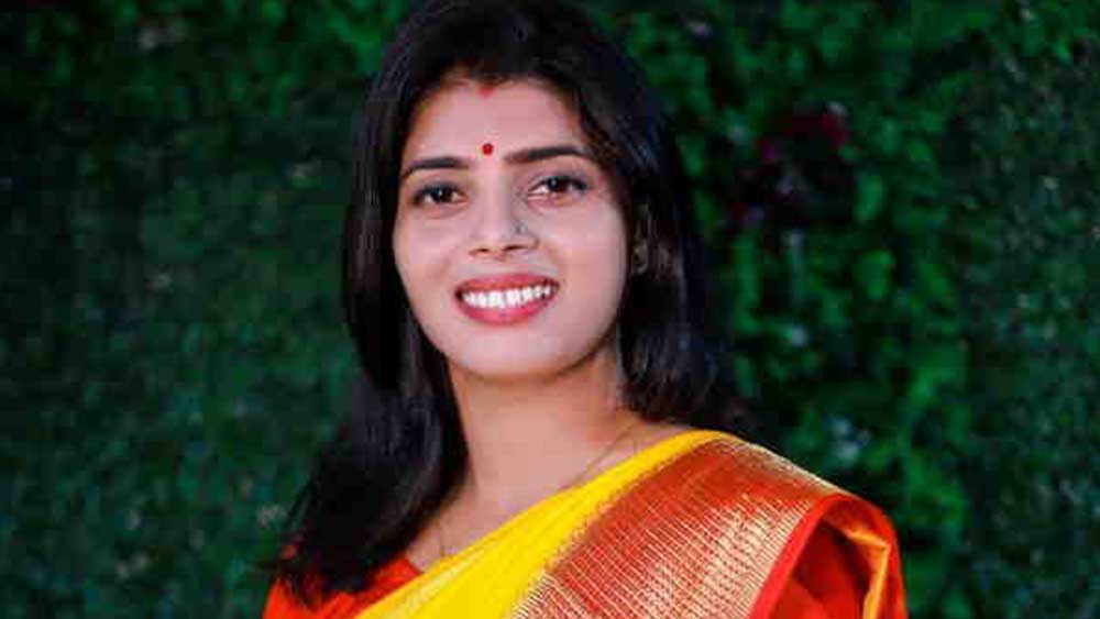 চন্দ্রাবতীর জন্ম ১৯৯৩ সালের ২ অক্টোবর। বিপিএড করেছেন। 