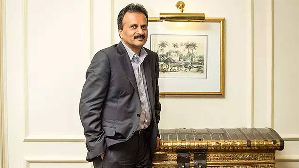 তদন্তকারীরা ওই চিঠি থেকে জানতে পারেন, ২০১৯ সালের মার্চ পর্যন্ত সংস্থার ঋণ সাত হাজার ২০০ কোটি টাকা। সংস্থায় বিনিয়োগকারী একটি প্রাইভেট ইকুইটি পার্টনার-সহ অন্যান্যরা যে সিদ্ধার্থের উপর প্রবল চাপ সৃষ্টি করছেন, তা-ও লেখা ছিল চিঠিতে। পাশাপাশি আয়কর দফতরের বিরুদ্ধেও একাধিক অভিযোগ ছিল তাতে।