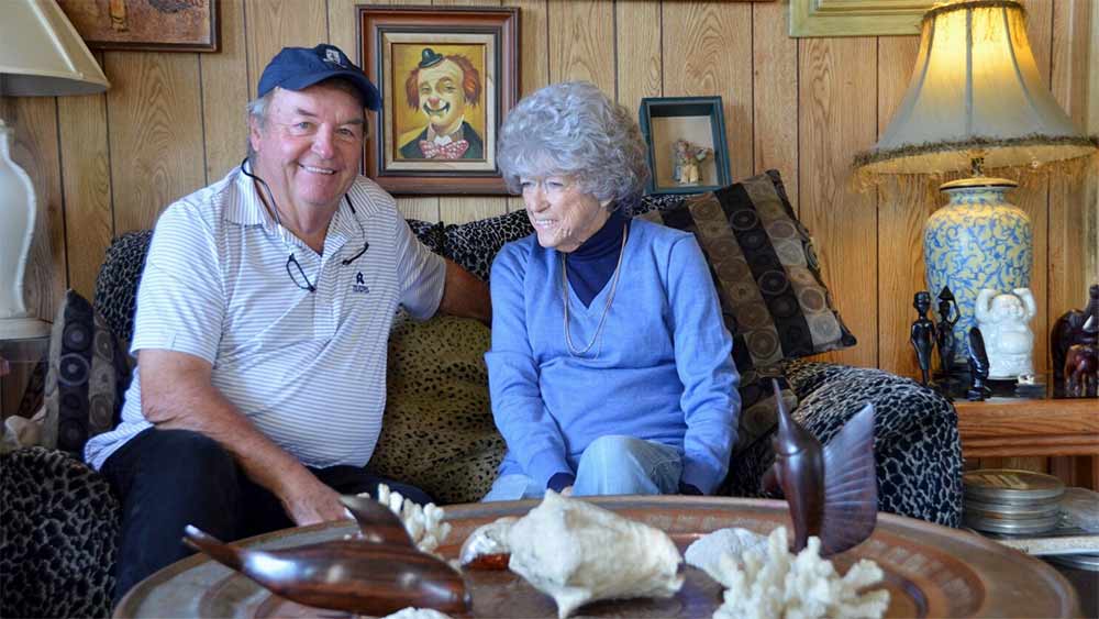 প্রথাগত শিক্ষা বেশি দূর নয়। টেনেটুনে অষ্টম শ্রেণির গণ্ডি পার করেছেন। প্রচলিত অর্থে শিল্পরসিকও নন। এ হেন টেরির হাতে জ্যাকসন পোলকের আসল শিল্পকর্ম কী করে এল? 