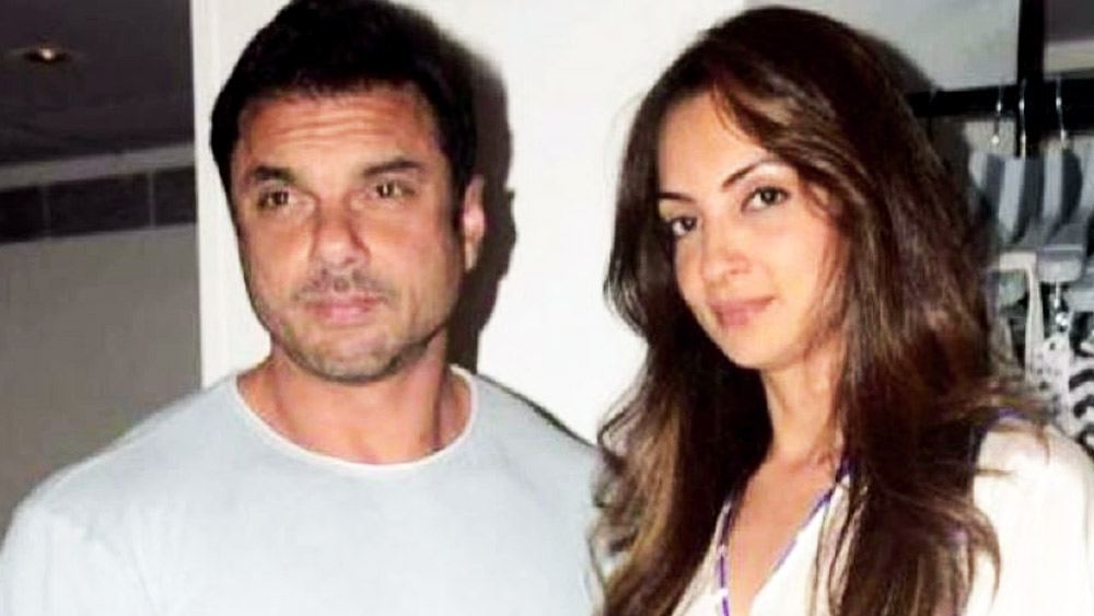 নব্বইয়ের দশকের মাঝামাঝি থেকে প্রায় বছর পাঁচেক ধরে পূজা-সোহেলের সম্পর্কের গুঞ্জনে মেতেছিল বলিউড। সীমা খানের সঙ্গে বিয়ের আগে নাকি পূজাকে নিয়ে সিরিয়াসও ছিলেন সোহেল।