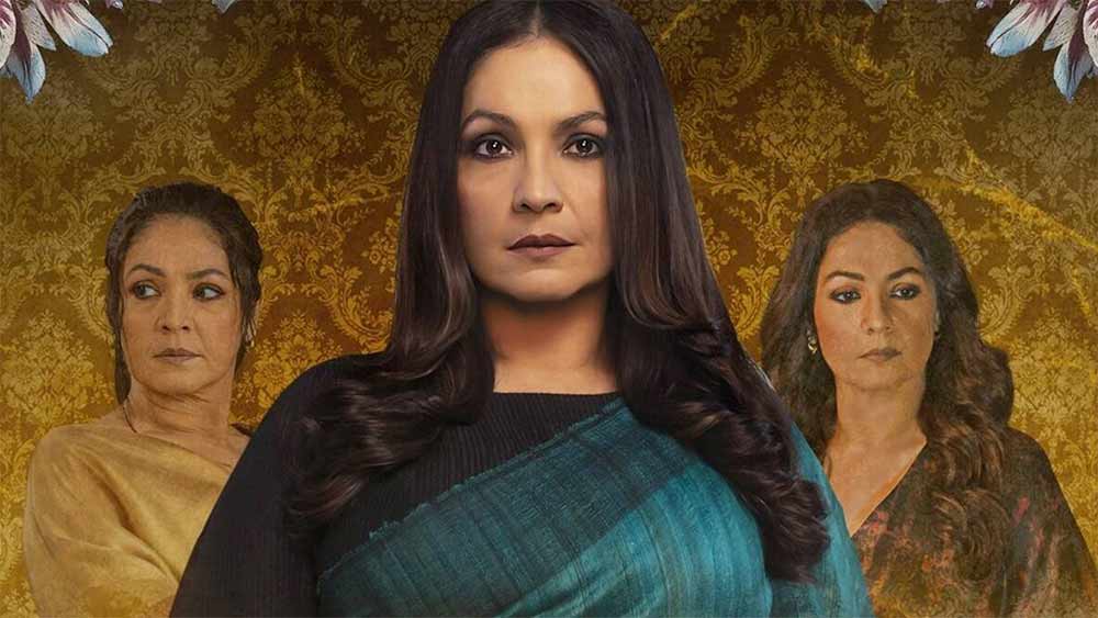 সলমন খানের সঙ্গে পূজার ‘ঠান্ডা যুদ্ধ’ চলছে বলেও রটনা ছিল। তবে সে সব যে সত্যি নয়, তা দাবি করেছিলেন পূজা। তবে সে সব রটনার কিছুই কি সত্যি নয়? পূজার সাফ জবাব, ‘‘হ্যাঁ, কোনও এক আজব কারণে আমি বা সলমন কেউ পরস্পরকে পছন্দ করতাম না। তবে সেটা গো়ড়ার দিকে। সেটাই ফুলিয়েফাঁপিয়ে বলা হয়েছিল যে আমাদের মধ্যে ‘যুদ্ধ’ চলছে। সলমনের সঙ্গে ‘লভ’ না কী একটা নামের ফিল্ম করার কথা থাকলেও তা করিনি। হতে পারে, সে জন্যই সে সব রটেছিল। তবে আজকাল আমাদের মধ্যে দারুণ সম্পর্ক। আমার সুখী পরিবার।’’