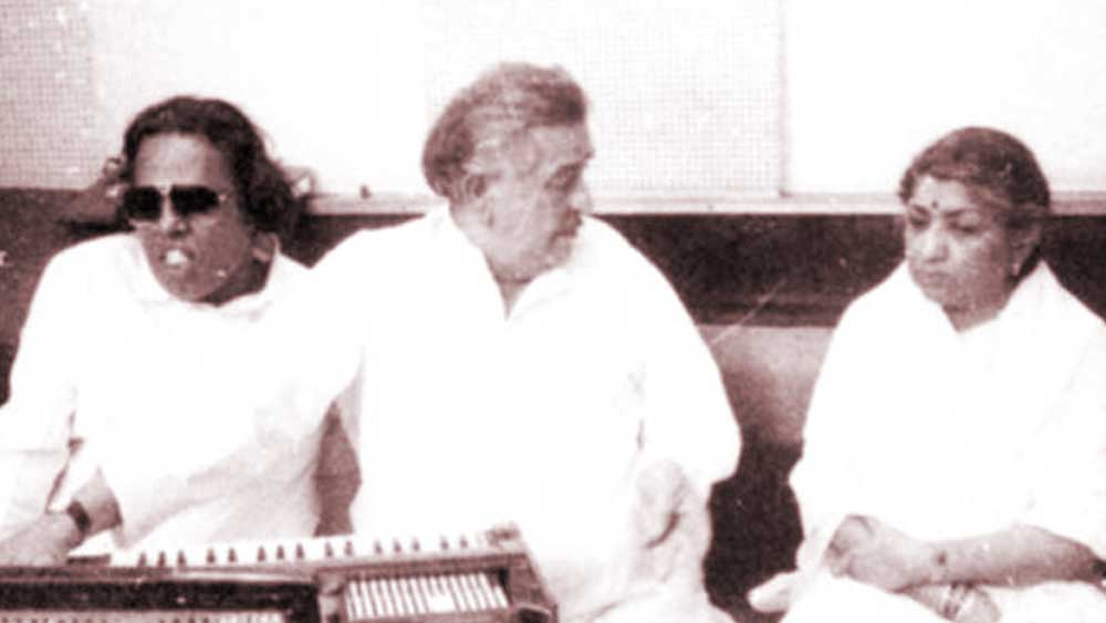 রবীন্দ্র জৈন এবং রাজ কপূরের সঙ্গে লতা।