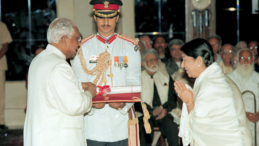 সেই ছোট্ট হেমাই সুরের জগতের নক্ষত্র হয়ে উঠছিলেন। ভারতরত্ন সম্মানে ভূষিত। জীবিত থাকাকালীন তাঁর নামে পুরস্কার দেওয়া হত।