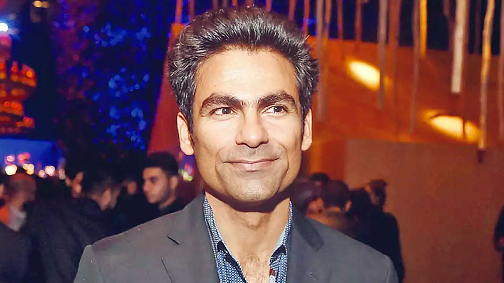 নির্ভরযোগ্য ব্যাটার তো বটেই। বাইশ গজে দুর্দান্ত রানার। কভার এলাকায় তাঁকে টপকে বল গলানোও বেশ কঠিন ছিল। ছোটদের দলে কামাল দেখানোর বছরেই টেস্ট দলে অভিষেক। ভারতীয় জার্সিতে ২০০২ থেকে ’০৬ সাল পর্যন্ত খেলেছেন কইফ। ১২৫টি এক দিনের ম্যাচে ২টি শতরান-সহ করেছেন দু’হাজার ৭৫৩ রান। সাতটি টেস্টে ৬২৪ রান করলেও মূলত এক দিনের ক্রিকেটে বেশি উজ্জ্বল তিনি। ২০০২ সালে ন্যাটওয়েস্ট ট্রফি ঘরে তোলার পথে ৭৫ বলে ৮৫ করে ম্যাচের সেরা হয়েছিলেন। ক্রিকেটের পর কোচিং এবং রাজনীতিতে পা রেখেছেন কইফ। ২০১৪ সালের উত্তরপ্রদেশের ফুলপুর লোকসভা কেন্দ্র থেকে কংগ্রেসের টিকিটে দাঁড়ালেও সফল হননি।