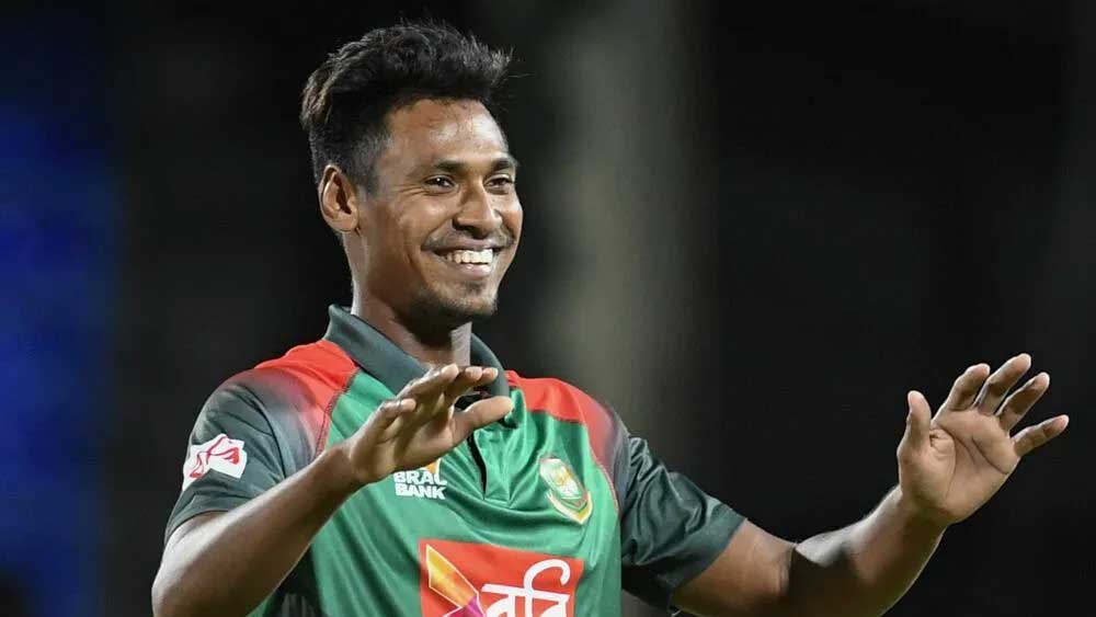 মুস্তাফিজুর রহমান: বাংলাদেশের এই বোলারের মন্থর গতির লেগ কাটারে এখনও বিষ রয়েছে। ২০১৫ সালে মহেন্দ্র সিংহ ধোনির ভারতকে এই মন্থর গতির লেগ কাটার দিয়েই নাকানিচোবানি খাইয়েছিলেন। কিন্তু তখনও অনেকে মুস্তাফিজুরকে নম্বর দিতে চাননি। সমালোচকদের ভুল প্রমাণ করে টি-টোয়েন্টি ক্রিকেটে এক ক্যালেন্ডার বছরে ২৮টি উইকেট নেন। এখন অস্ত্র হিসেবে যোগ করেছেন মন্থর ইয়র্কারও। টি-টোয়েন্টি বিশেষজ্ঞ হিসেবেই তাঁকে দেখা হচ্ছে।