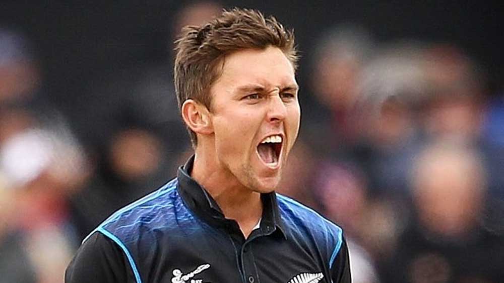 ট্রেন্ট বোল্ট: গত বছর ১৫টি টি-টোয়েন্টি ম্যাচ খেলে ২৩টি উইকেট নিয়েছেন বোল্ট। গত বছর বোলিংয়ে তাঁর উন্নতি চোখে পড়ার মতো। টি-টোয়েন্টি বিশ্বকাপের ফাইনালে নিউজিল্যান্ডের বোলারদের মধ্যে বোল্টই এক মাত্র ছিলেন, যিনি ডেভিড ওয়ার্নারের বিরুদ্ধে আক্রমণাত্মক বোলিং করেছিলেন। মাত্র ১৮ রানে দুই উইকেট নিয়েছিলেন। উল্লেখযোগ্য বিষয় হল, গত বছর বিশ্বকাপের আগে সাত মাস টি-টোয়েন্টি ক্রিকেট খেলেননি তিনি। 