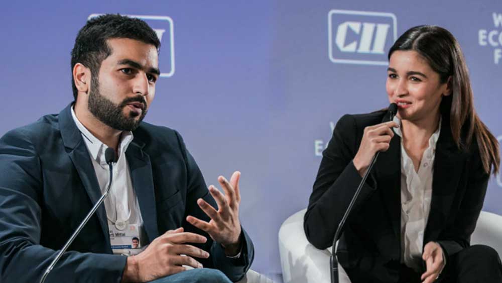 এ বার আর বিনোদনের দুনিয়া নয়, খ্যাতনামা ব্যবসায়ী সুনীল মিত্তলের ছেলে কাভিনের সঙ্গে আলিয়ার রসায়ন জমে ওঠে। শোনা গিয়েছিল যে কাভিন ও আলিয়া একে-অপরের সঙ্গে প্রেম করছেন। এক ব্যবসায়িক অনুষ্ঠানে দেখা হয় কাভিন ও আলিয়ার। দু’জনে ক্রমশ ঘনিষ্ঠ বন্ধু হয়ে ওঠেন। তবে তাঁরা যে সম্পর্কে ছিলেন, তা প্রকাশ্যে আনেননি দু’জনের কেউই।