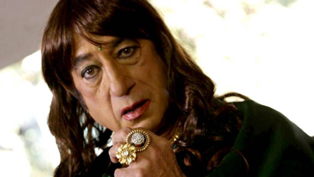 গোটা ঘটনাটিই রেকর্ড করছিলেন ওই সাংবাদিক। শক্তিকে এর পর বলতে শোনা যায়, ফিল্ম জগতের এটাই দস্তুর। বড় বড় অভিনেত্রীরা যৌন সম্পর্ক স্থাপনের বিনিময়েই ফিল্ম জগতে নিজেদের জায়গা বানিয়েছেন।