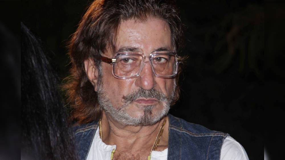 পুরো বিষয়টিই রেকর্ড হয়ে যায় ক্যামেরায়। এই ক্লিপিং প্রকাশ্যে আসতেই হইচই পড়ে যায় বলিউডে। অনেকেই বলেছিলেন, এ সব বলে শক্তি নিজের ক্ষতি করলেও অজান্তে বলিউডের আসল রূপ প্রকাশ্যে এনে ফেলেছেন।