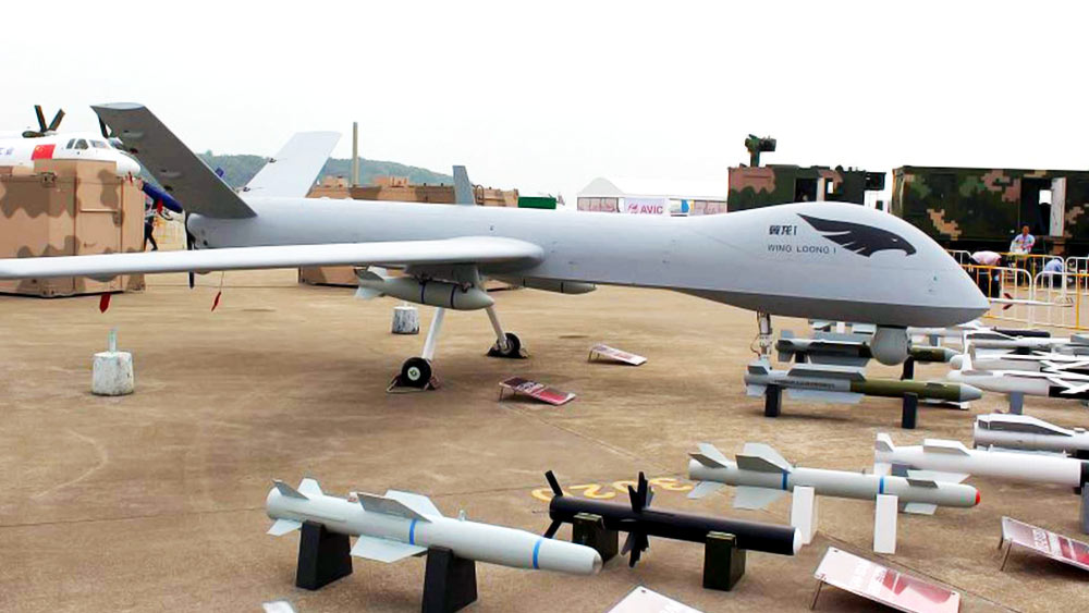 অনেক ক্ষেত্রে সশস্ত্র ড্রোনের একটি সিদ্ধান্তমূলক প্রভাবও রয়েছে। ত্রিপোলিতে লিবিয়ার আন্তর্জাতিক ভাবে স্বীকৃত সরকার কায়েম রাখতে ড্রোন-এর ভূমিকা আছে বলে মনে করা হয়। 