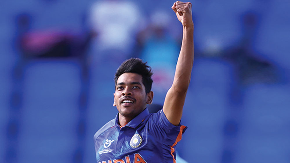 বোলার রবি নিজেকে আরও পরিণত করে তুলবেন কী ভাবে?